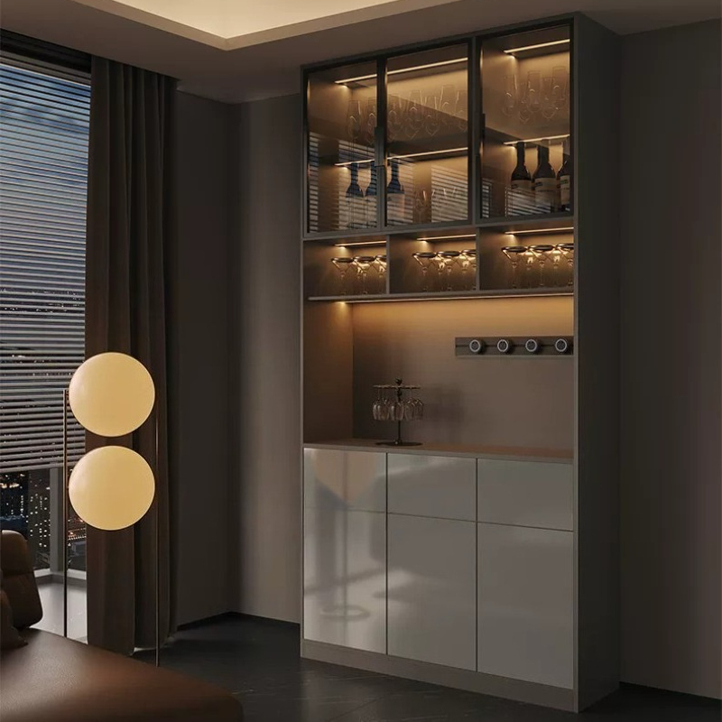 Lichte luxe Italiaanse eettafe - Wine & Beer Unlimited Spirits Photos recensie en prijs